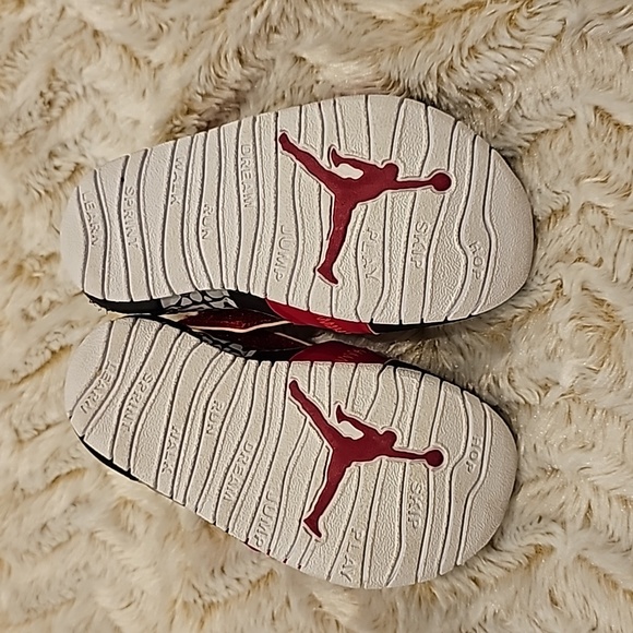 Jordon Kids Red and Black Sandals - Picture 5 of 7